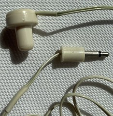 Vintage Mono Earphone Earbud Fine Condition – unbranded MAY BE Sony… tested!