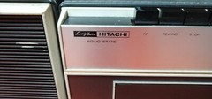 Vintage Radio cassete Hitachi *LevelMatic-Solid State* with detachable speakers