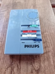 Philips D 1906 mini AM/FM design radio
