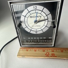 Rare Vintage SONY TFM-C390W DIAL ILLUMINATED Alarm Clock Radio 110-120 Volt