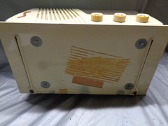 Vintage Sears & Robuck 132.884 1 Silvertone Radio – Not Working