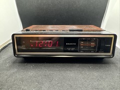 Sanyo RM-5082 Digital Dual Alarm Clock AM/FM Radio, Vintage 1981,Tested Working