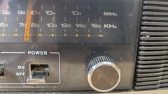 Vintage Emerson AM/FM Radio with Two Speakers: Model T5740