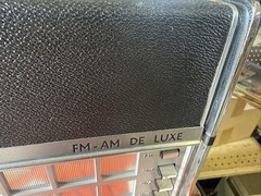 PHILIPS NORELCO FM-AM De Luxe Portable Multi Band Radio Works