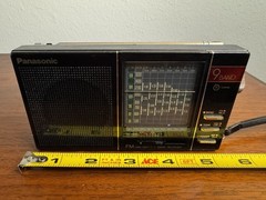 Vintage Panasonic RF-9 FM MW SW1-7 9 Band Receiver Compact Radio
