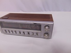 Vintage Soundesign AM/FM/ TV Electronic Clock Radio #3772 Hong Kong 11 x 6 x 4&Prime;