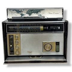 Vintage Zenith Trans-Oceanic Royal D7000Y 11 SW Band Solid State World Radio