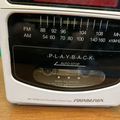 Vintage Soundesign CUBE Radio Alarm Clock Cassette Player Collectible RARE VIDEO