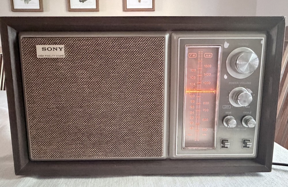 Vintage Sony ICF-9550W FMTESTED
