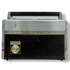 Vintage Zenith Royal 3000-1 Trans-Oceanic FM/AM Multiband Portable Radio