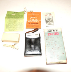 Vintage Sony 2R-30 Transistor Radio w/ Box,Case,Warranty,Ear piece,Instructions