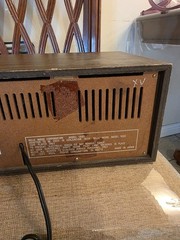 Belle Wood MODEL 1880 Woodgrain Radio w/ Tape Adapter & .. Vintage Or For Parts