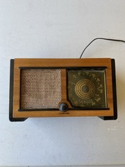 1946 Zenith Consolotone Radio Model 5D027Z Vintage – Untested.