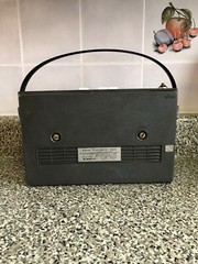 HITACHI RADIO