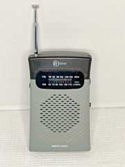 Vintage 2xAA Radio Shack AM FM Pocket Portable Radio 1200586 Tested Works