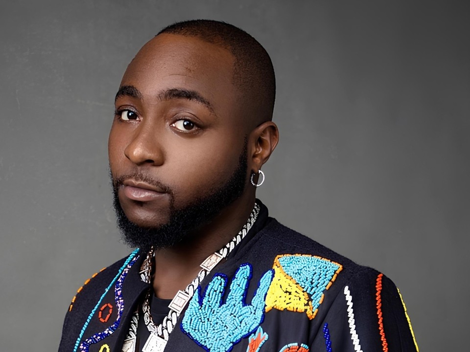 DAVIDO; FORTUNE, FAMILLE ET CARRIÈRE